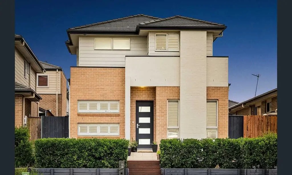 STUNNING 4 BEDROOM FAMILY HOME PLUS STUDY!!