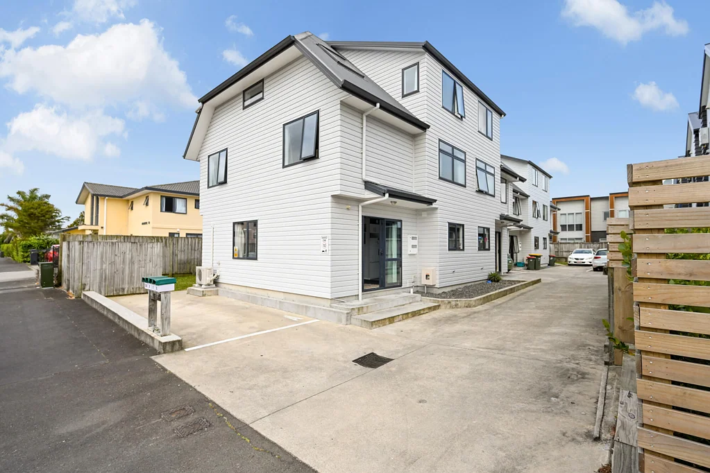 Hamilton East 6침실 Solid/Secure Investment