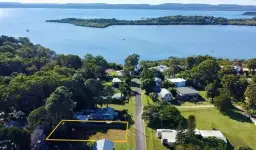 19 Jan Street, Macleay Island