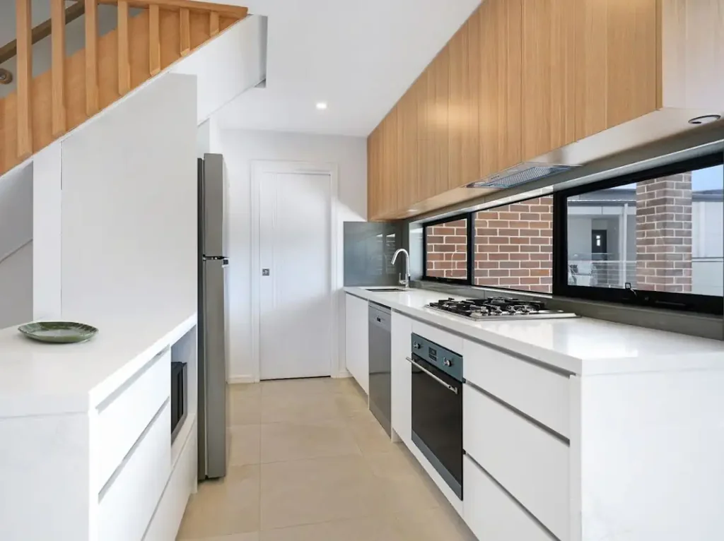 Fully Furnished, 3 Bedroom Townhouse