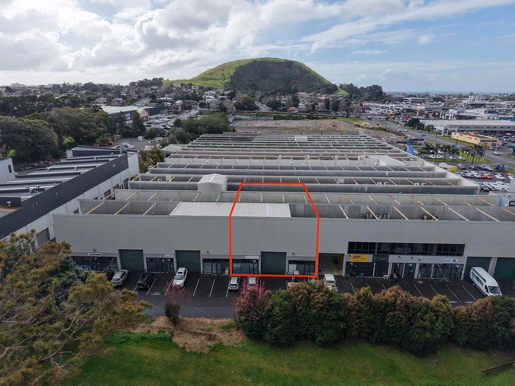 Mount Wellington  Well-located Mt Wellington industrial - 378sqm