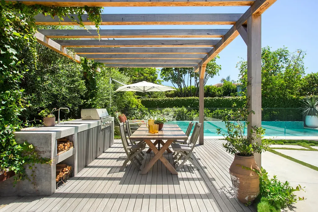 79 Carrington Parade, Curl Curl, NSW 2096