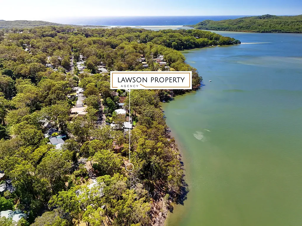 Smiths Lake  Look Down the Barrel of the Lake – Your Coastal Escape Awaits