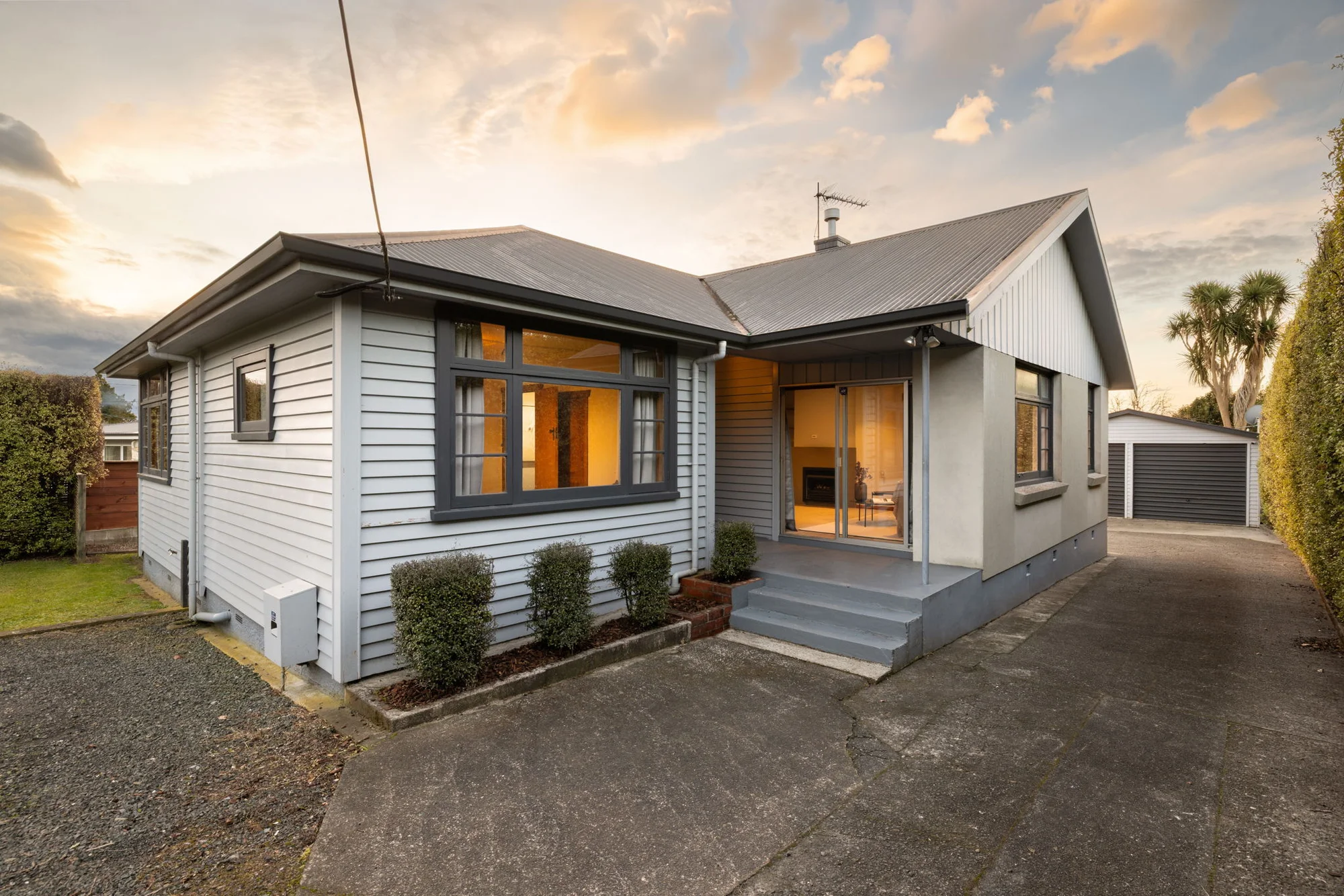 Te Awamutu 4 Bedroom Family home with flexibility - great garaging