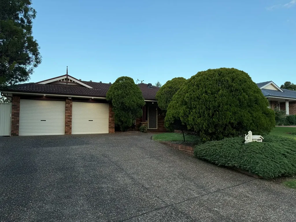Spacious Living, Poolside Entertaining & More