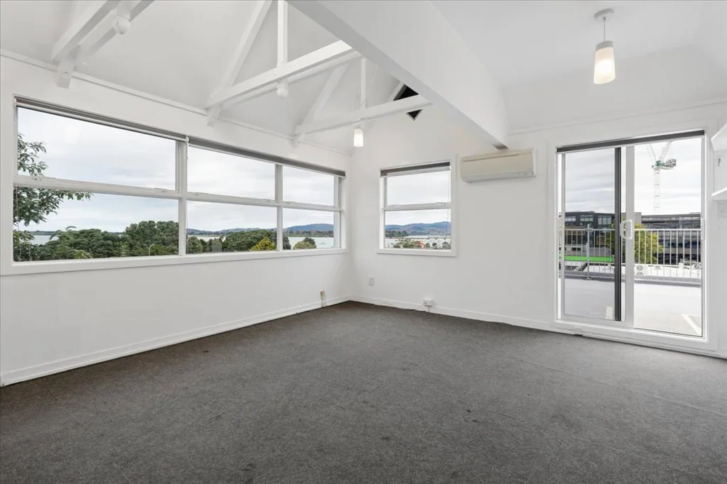 Tauranga Central Boutique CBD office + rooftop patio & 7 carparks