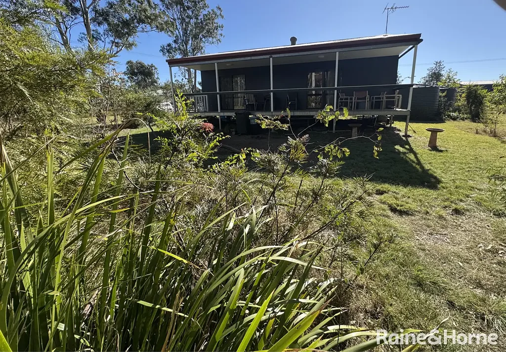 Nanango 2房 1英亩原生土地 宽敞卧室 开放式生活区 现代浴室 全围栏地块 燃气厨电 Quaint and Quiet