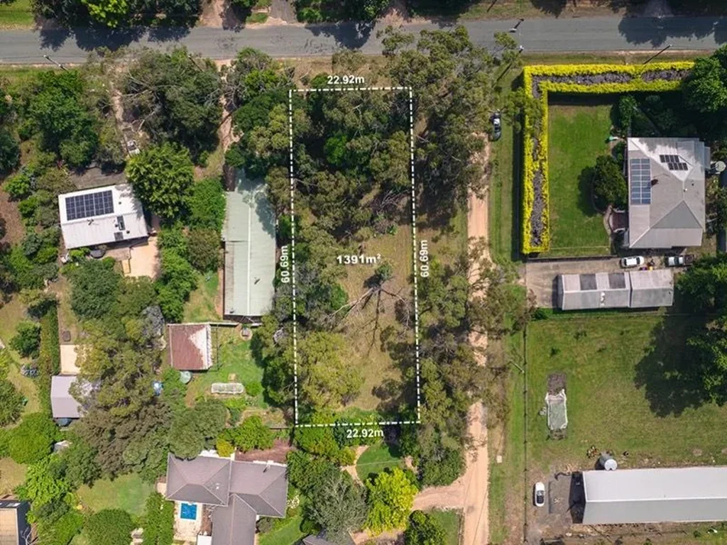 Mount Macedon 1391m2 of land in Mount Macedon