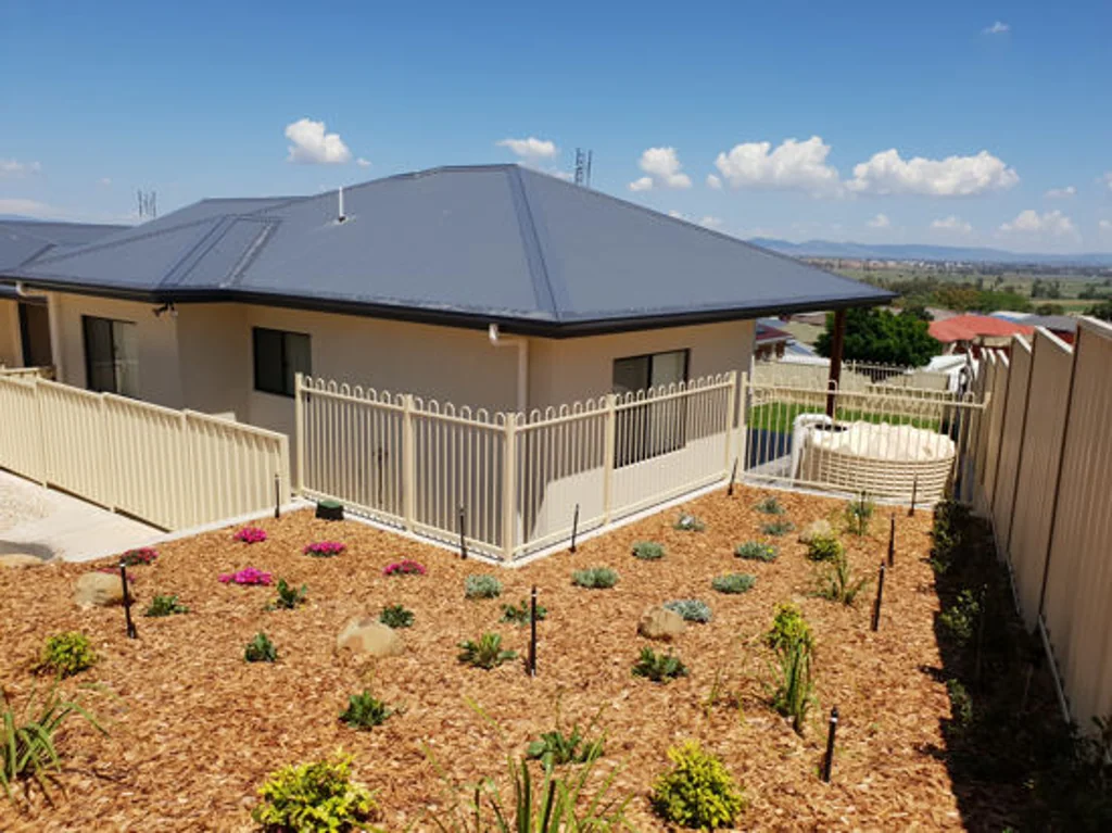 NORTH TAMWORTH- Beautiful 2 Bedroom Villa