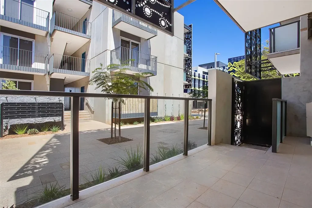 Perfect unit in the heart of the city!