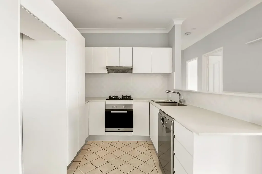 FOOTSTEPS TO CROYDON VILLAGE