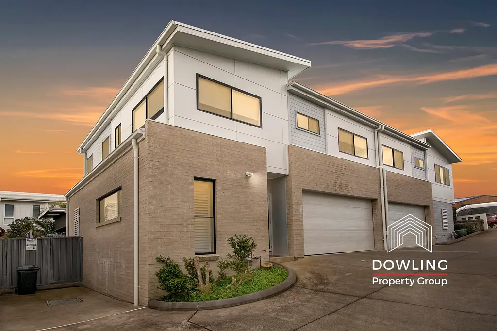 Warners Bay 3ਬੈੱਡਰੂਮ Charming Three-Bedroom Townhouse in the Heart of Warners Bay!