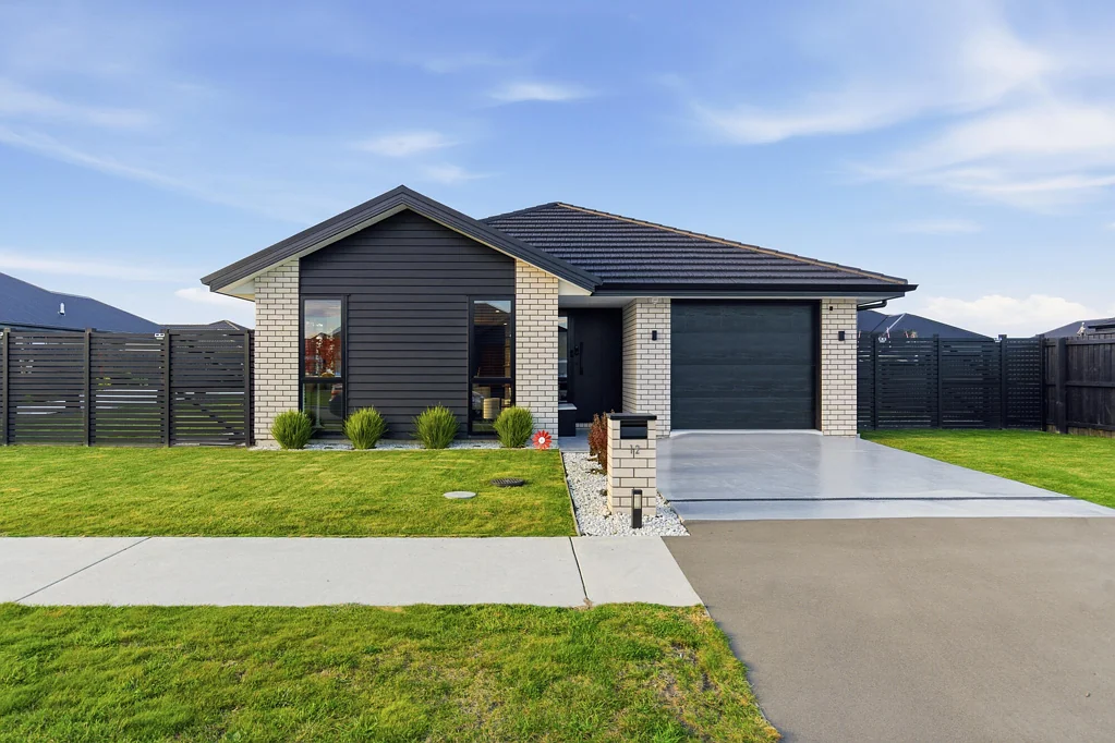 Leeston 3Moenga Easy Living in Leeston
