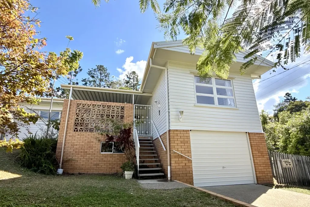 Indooroopilly 3 Bedroom Recently Renovated Dual Street Frontage Family Home in Indooroopilly’s Premier Pocket