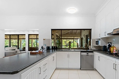 11 Wakefield Crescent, Australind, WA 6233, 5 Bedrooms, 4 Bathrooms, House