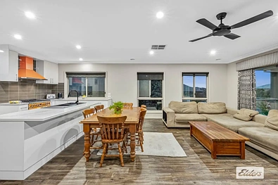 49 Clarendon Avenue, Wodonga, VIC 3690, 4 chambres, 2 salles de bain, House