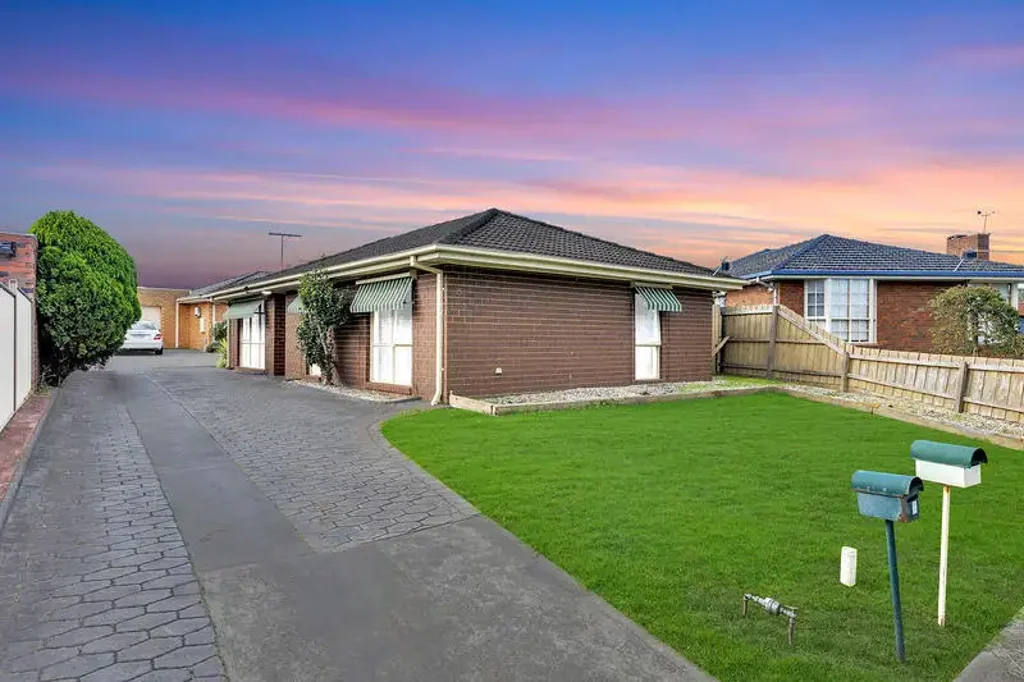 1/15 Jarrot Court, Meadow Heights, VIC 3048