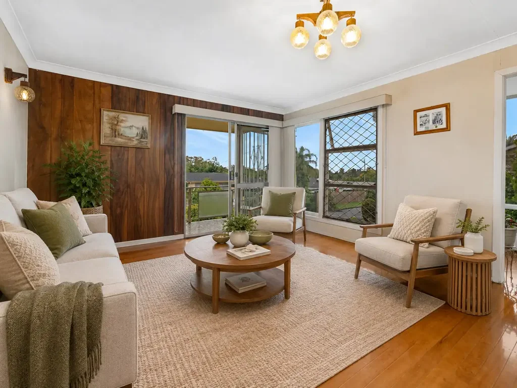 Chermside West 3कमरा RED-HOT OPPORTUNITY - Elevated, Immaculate & Packed with Potential!