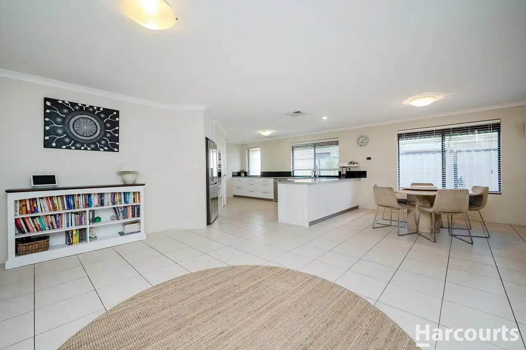 Carramar 4ห้องนอน WELL PRESENTED EXTRA LARGE FAMILY HOME