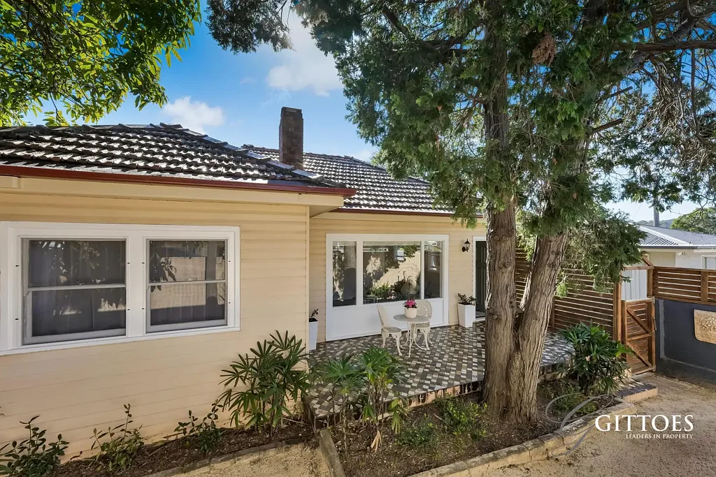 East Gosford 3房  Character, Charm & Endless Possibilities