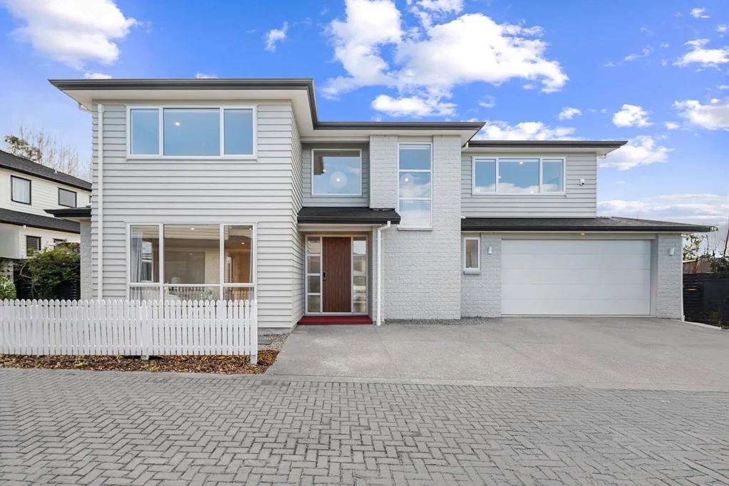 17A Northcross Drive, Oteha, North Shore City, Auckland