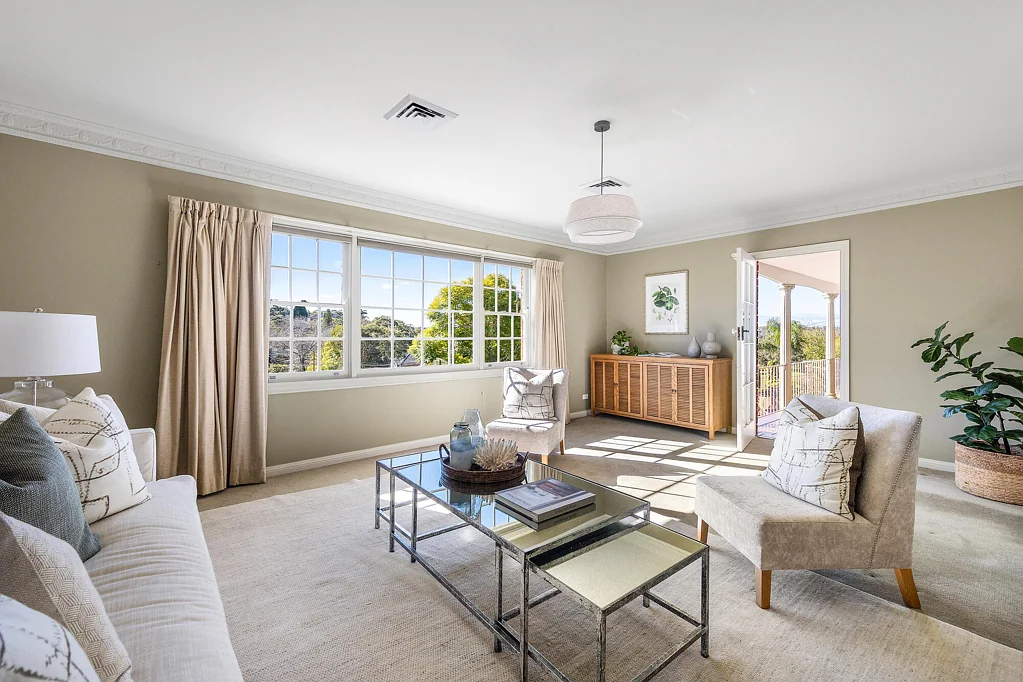 St Ives 4房 卓越的朝北家庭住宅，坐拥公园全景 Exceptional north facing family home with park panoramas