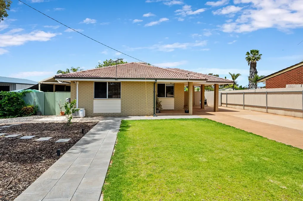 5 St John Grove, Hannans, WA 6430