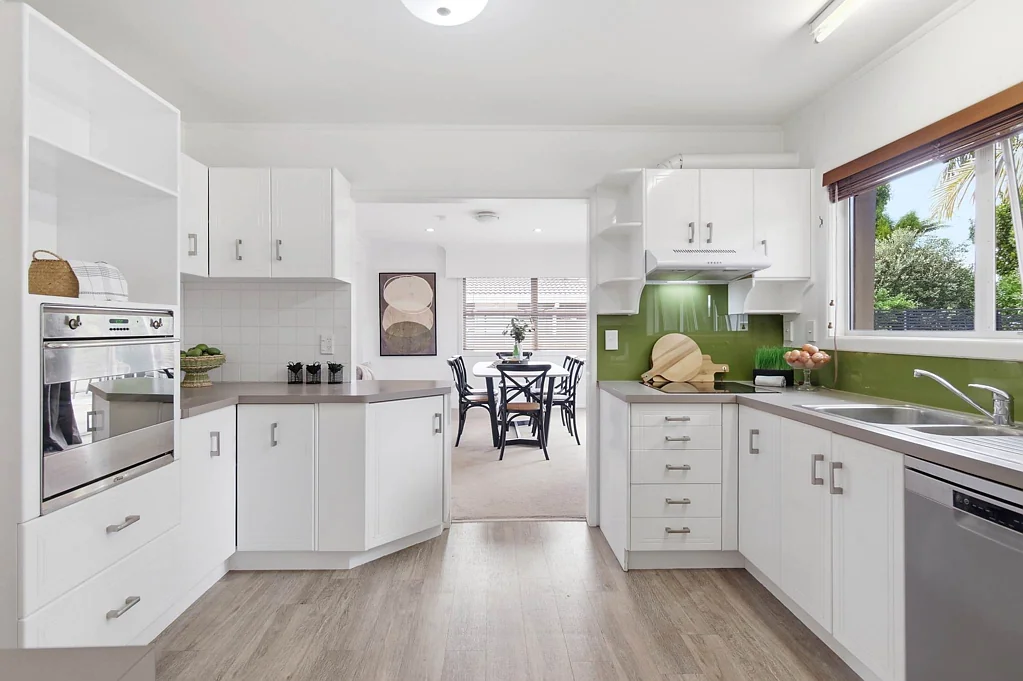 Tauranga Central 4房  Room To Move