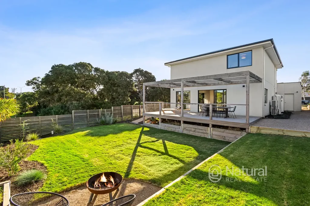 2 Poppy Grove, Torquay, VIC 3228