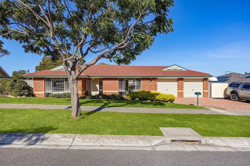 Sunbury 4 Bedroom A Bright Family Haven with Space to Grow