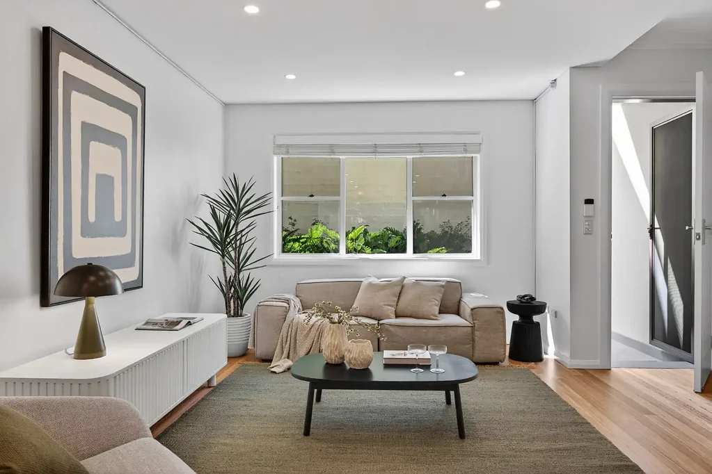 Redfern�s Hidden Gem � Spacious 3-Bed Tri-Level Townhouse