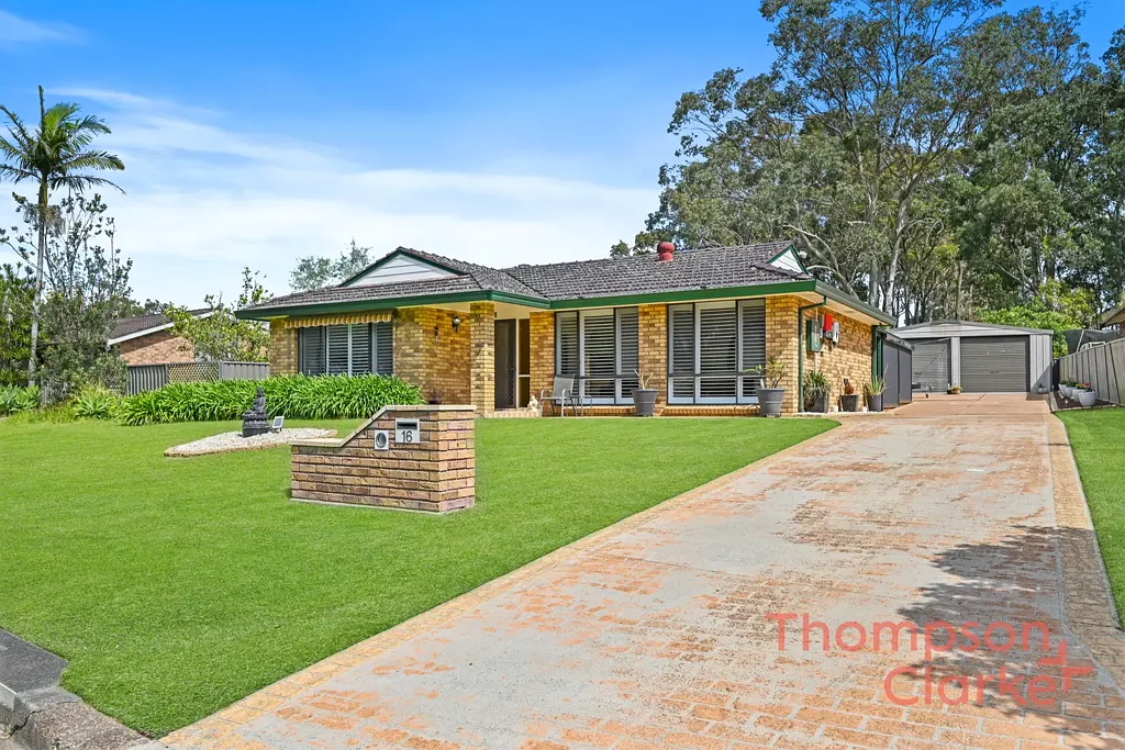 16 Dutton Street, Metford, NSW 2323