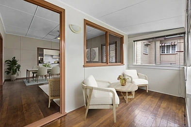 ਹੋਰ - 8 Saint Catherines Terrace, Wynnum, QLD 4178