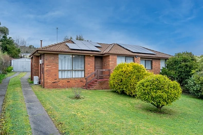 Seymour 3 Slaapkamer Solid Brick Comfort with River Precinct Lifestyle