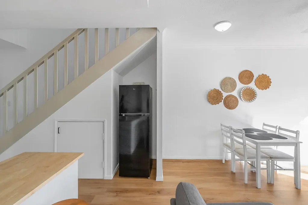 Manoora 2房  Modern Townhouse in Quiet Complex