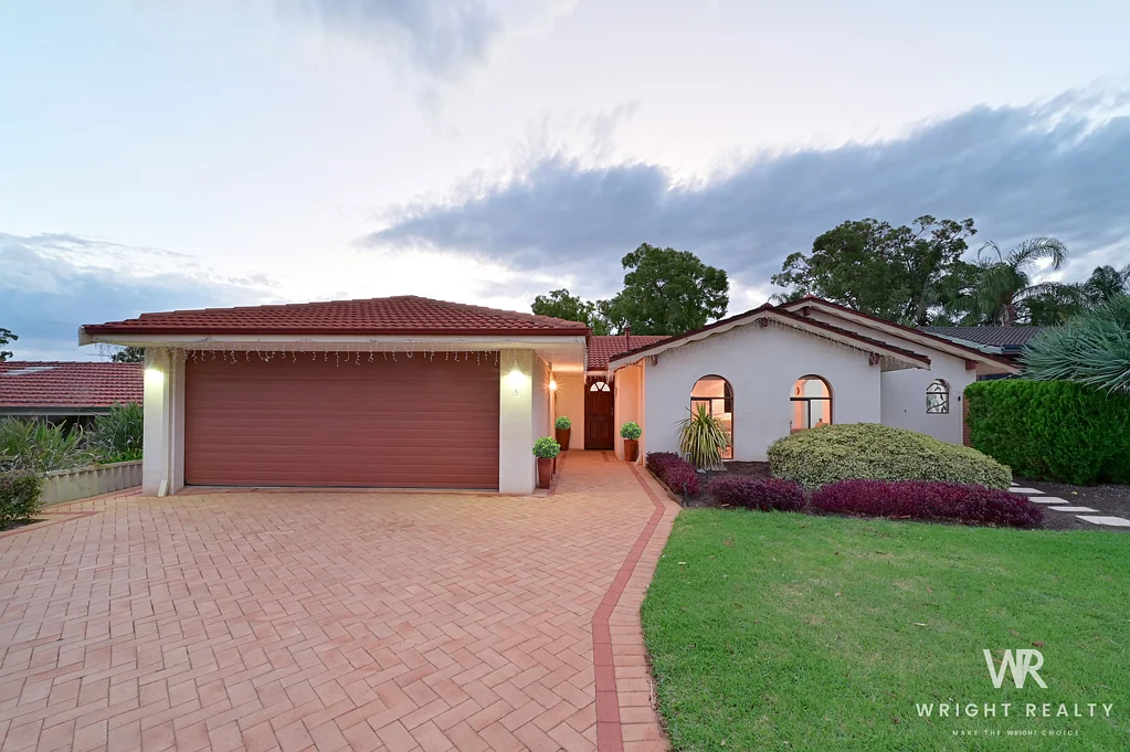 Greenwood 4 Bedroom Family Comfort With Outdoor Entertaining And Pool