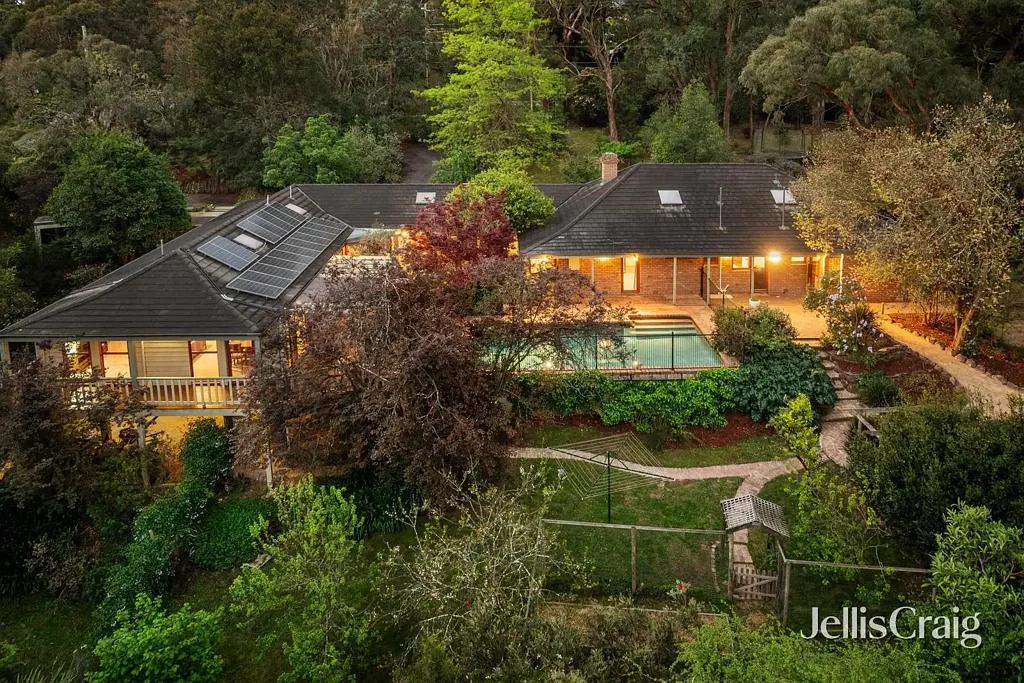 室外 - 110 Mount Pleasant Road, Eltham, VIC 3095