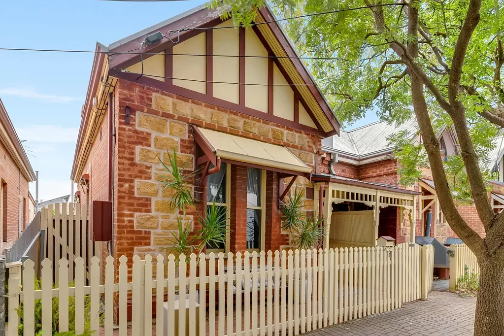 Norwood 2chambre Villa Charm in Norwood's Most Cosmopolitan Pocket.