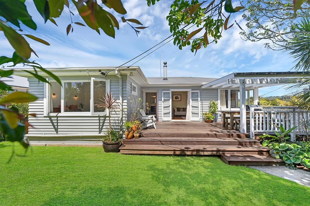 60 Mcentee Road, Waitakere, Waitakere City, Auckland