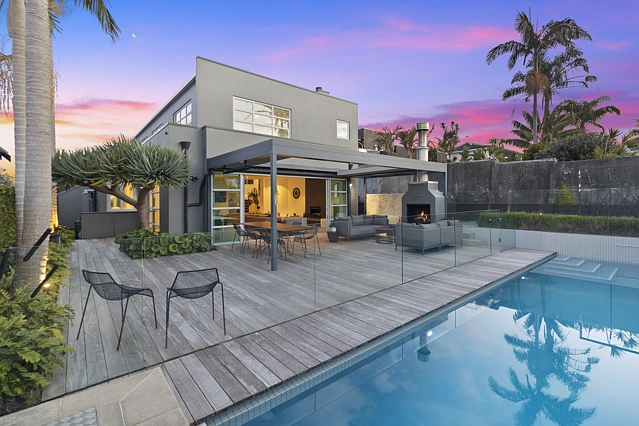 77A Wainui Avenue, Point Chevalier, Auckland City