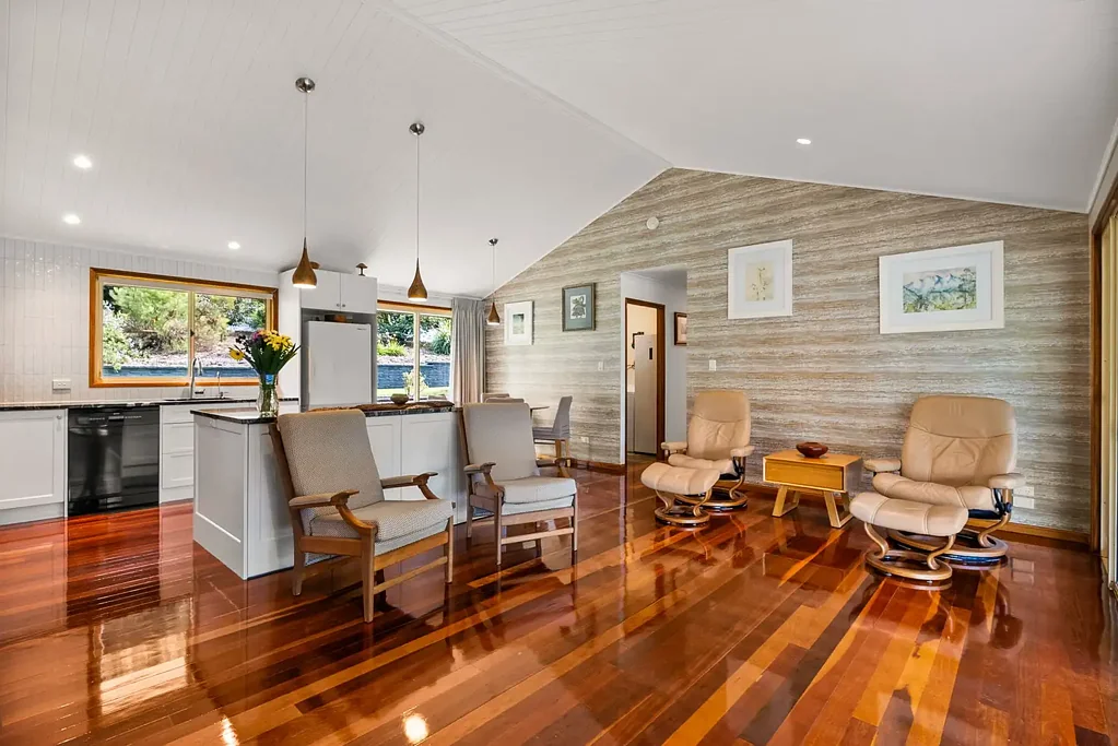 Upper Caboolture 4 Slaapkamer A Hidden Rainforest Retreat - 35 Years in the Making!