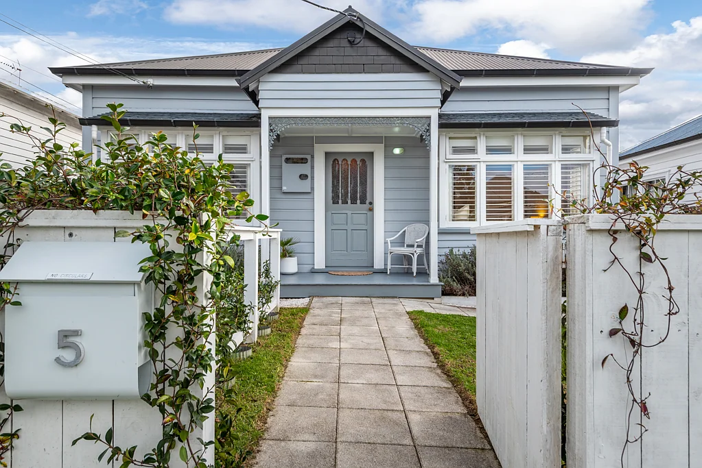 5 Roslyn Terrace, Devonport, North Shore City, Auckland