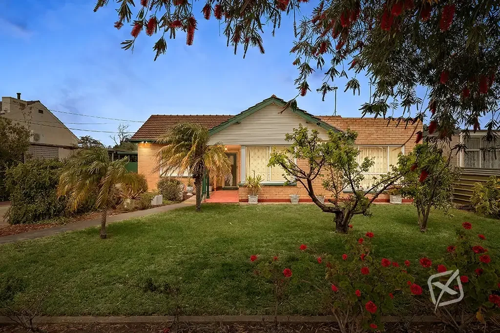 5 Inverell Avenue, North Plympton, SA 5037