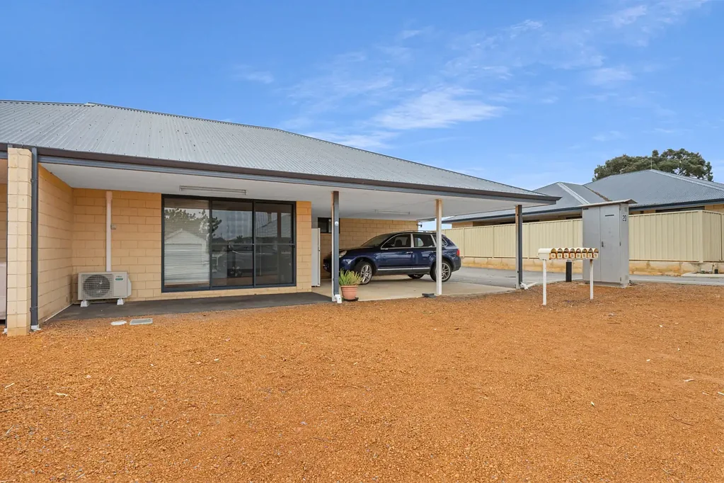 Low Maintenance Central Living - Under Application