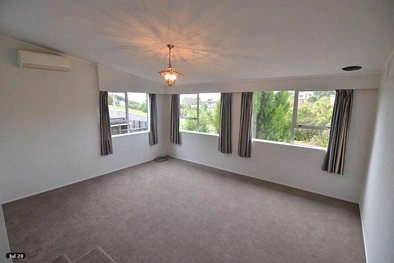 Spacious 3-Bedroom Family Home in Sought-After...