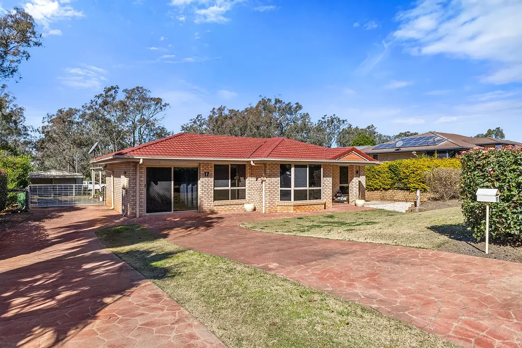 Meringandan West 5 Bedroom Spacious Family Haven with Country Charm