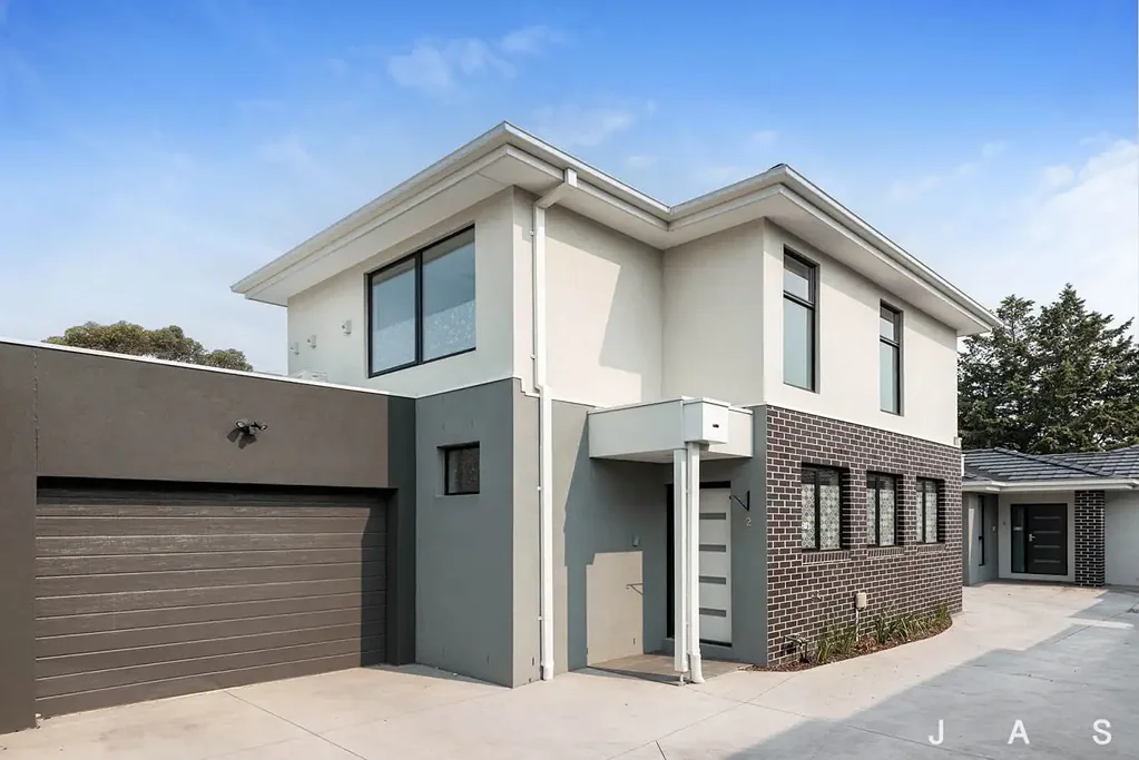 Stylish & Convenient Two-Bedroom Home with Private Courtyard
