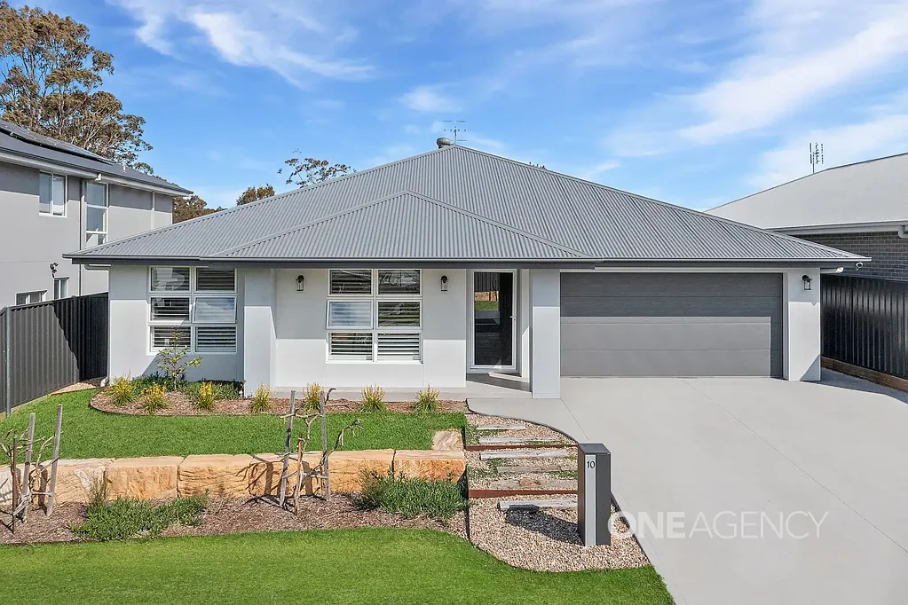 10 Catalina Place, Badagarang, NSW 2540