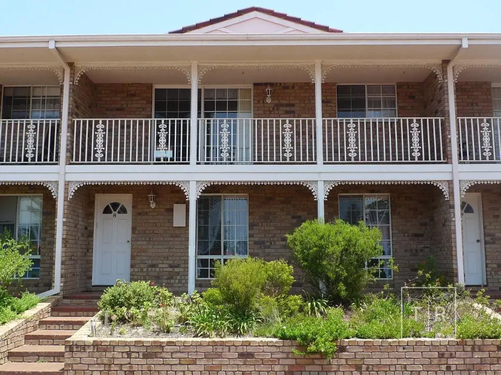 TOWNHOUSE