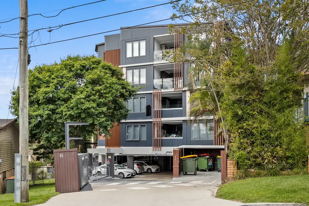 Central Location Apartment in Mount Gravatt!